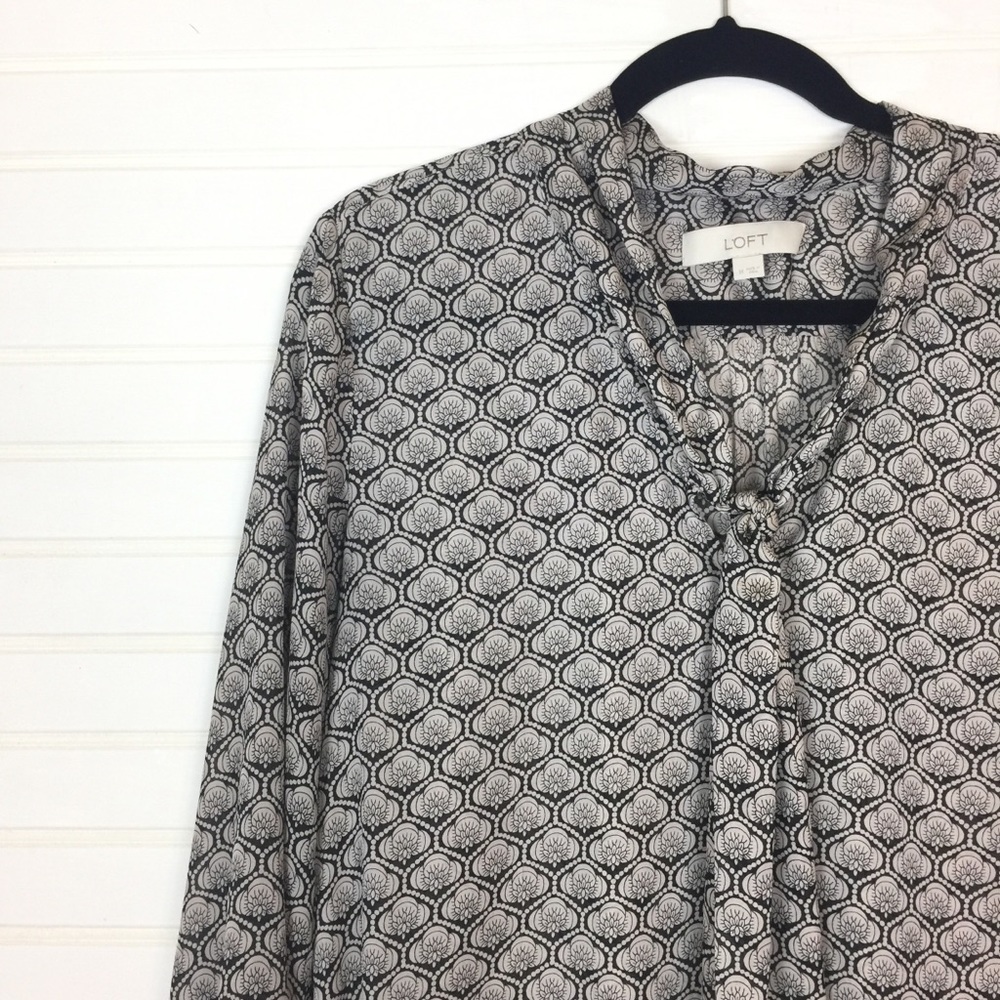 LOFT Black Tan Floral Pattern Blouse size M